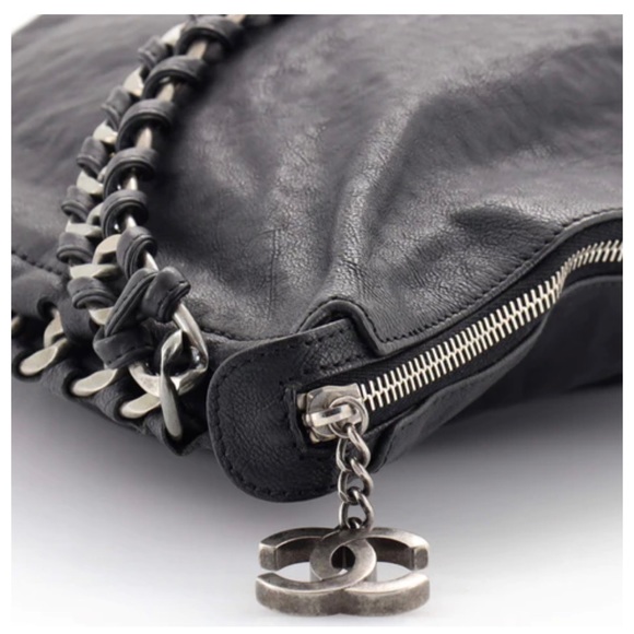 Chanel Modern Chain Hobo Medium - Picture 5 of 6